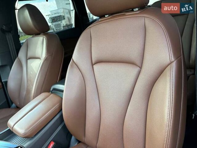 Серый Ауди Ку 7, объемом двигателя 0 л и пробегом 180 тыс. км за 28000 $, фото 11 на Automoto.ua