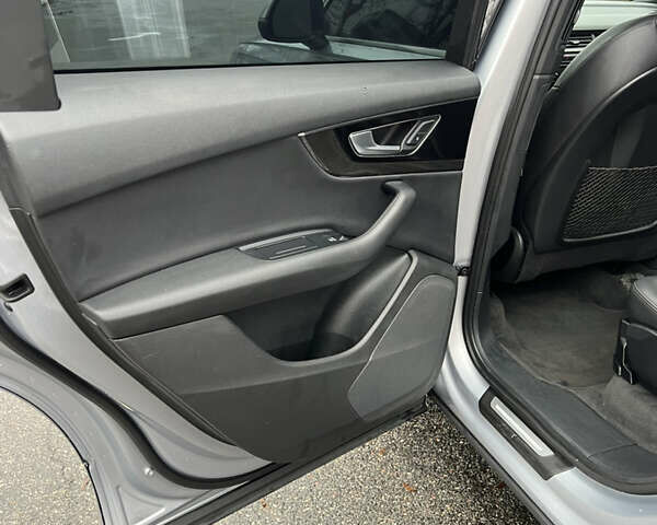 Серый Ауди Ку 7, объемом двигателя 3 л и пробегом 112 тыс. км за 29500 $, фото 13 на Automoto.ua