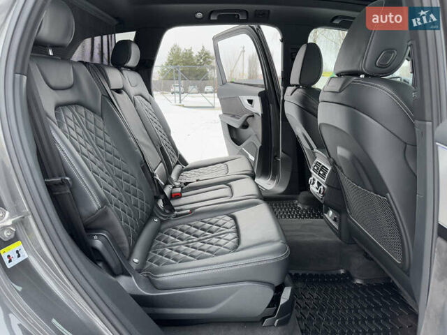 Сірий Ауді Ку 7, об'ємом двигуна 2.97 л та пробігом 220 тис. км за 45500 $, фото 62 на Automoto.ua