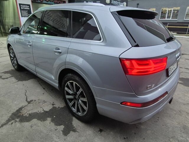 Сірий Ауді Ку 7, об'ємом двигуна 2 л та пробігом 196 тис. км за 26888 $, фото 2 на Automoto.ua