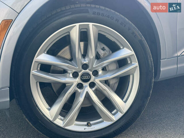 Сірий Ауді Ку 7, об'ємом двигуна 3 л та пробігом 74 тис. км за 35000 $, фото 3 на Automoto.ua
