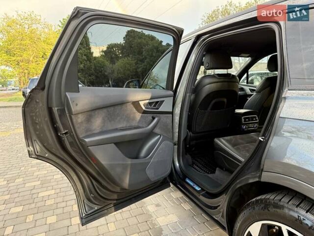 Ауди Ку 7 2018 в Одессе на Automoto.ua Серый Ауди Ку 7, объемом двигателя 2.97 л и пробегом 236 тыс. км за 38700 $, фото 79 на Automoto.ua