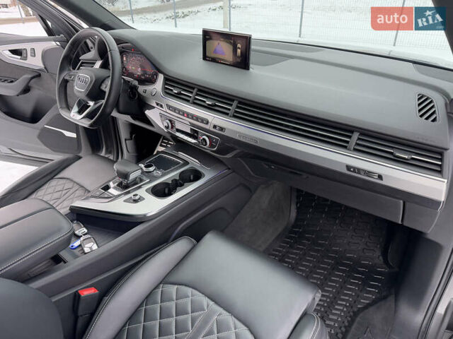 Сірий Ауді Ку 7, об'ємом двигуна 2.97 л та пробігом 220 тис. км за 45500 $, фото 49 на Automoto.ua