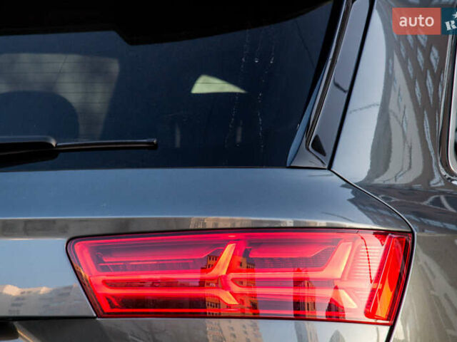 Сірий Ауді Ку 7, об'ємом двигуна 3 л та пробігом 78 тис. км за 33300 $, фото 32 на Automoto.ua