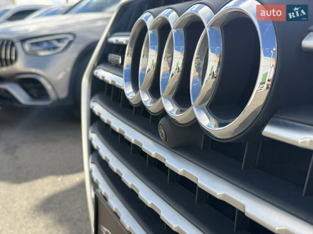 Сірий Ауді Ку 7, об'ємом двигуна 3 л та пробігом 74 тис. км за 35000 $, фото 2 на Automoto.ua