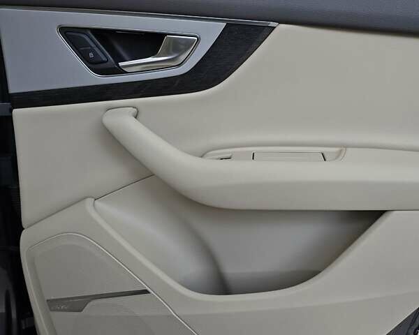 Серый Ауди Ку 7, объемом двигателя 1.98 л и пробегом 153 тыс. км за 22000 $, фото 26 на Automoto.ua