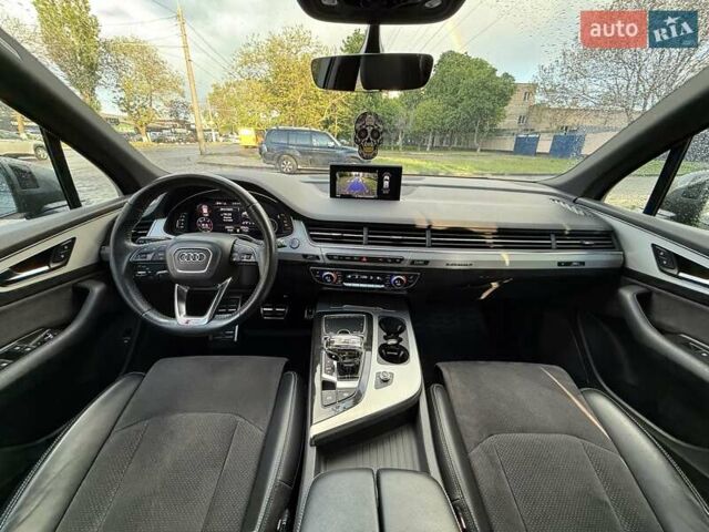 Ауди Ку 7 2018 в Одессе на Automoto.ua Серый Ауди Ку 7, объемом двигателя 2.97 л и пробегом 236 тыс. км за 38700 $, фото 85 на Automoto.ua