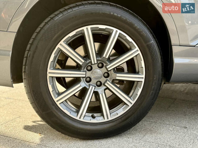 Сірий Ауді Ку 7, об'ємом двигуна 3 л та пробігом 157 тис. км за 29999 $, фото 12 на Automoto.ua