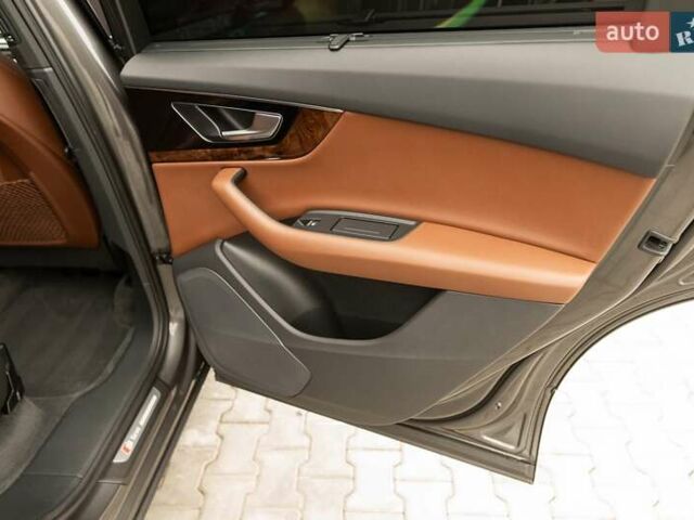Ауди Ку 7 2018 в Луцке на Automoto.ua Серый Ауди Ку 7, объемом двигателя 2.97 л и пробегом 66 тыс. км за 48888 $, фото 41 на Automoto.ua