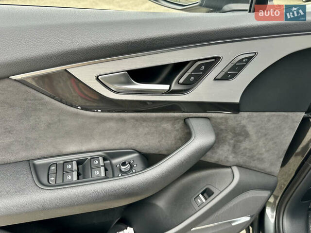 Ауди Ку 7 2018 в Тернополе на Automoto.ua Серый Ауди Ку 7, объемом двигателя 2.97 л и пробегом 195 тыс. км за 39500 $, фото 25 на Automoto.ua