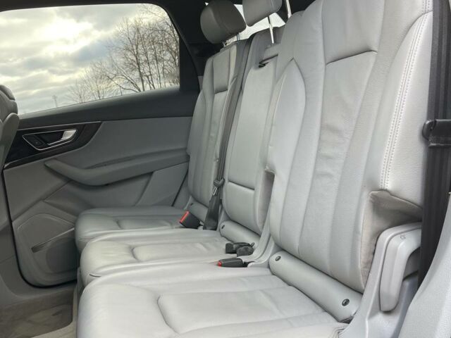 Серый Ауди Ку 7, объемом двигателя 3 л и пробегом 201 тыс. км за 24000 $, фото 12 на Automoto.ua