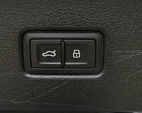 Серый Ауди Ку 7, объемом двигателя 3 л и пробегом 106 тыс. км за 29600 $, фото 53 на Automoto.ua