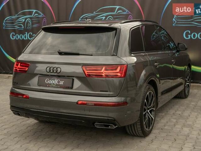 Ауди Ку 7 2018 в Луцке на Automoto.ua Серый Ауди Ку 7, объемом двигателя 2.97 л и пробегом 66 тыс. км за 48888 $, фото 18 на Automoto.ua