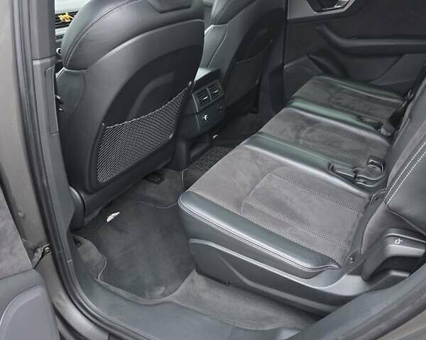 Серый Ауди Ку 7, объемом двигателя 3 л и пробегом 348 тыс. км за 39500 $, фото 25 на Automoto.ua