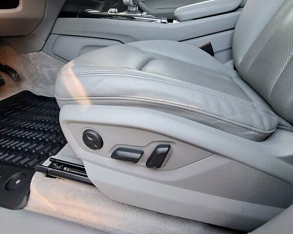 Серый Ауди Ку 7, объемом двигателя 3 л и пробегом 147 тыс. км за 26300 $, фото 6 на Automoto.ua