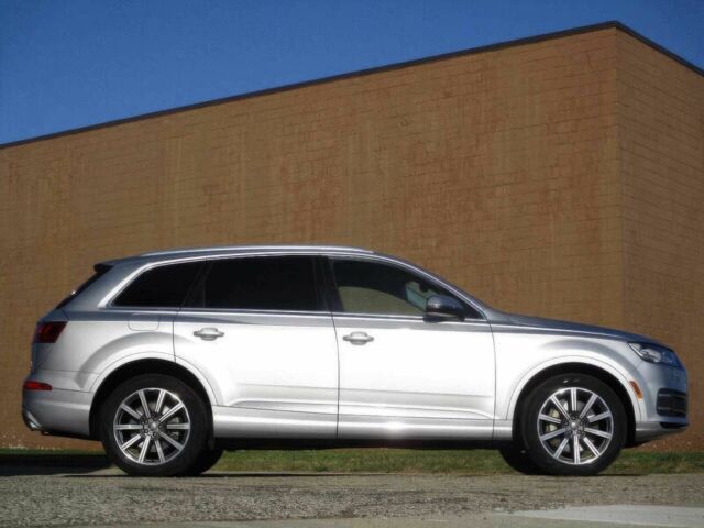 Сірий Ауді Ку 7, об'ємом двигуна 3 л та пробігом 47 тис. км за 14000 $, фото 3 на Automoto.ua