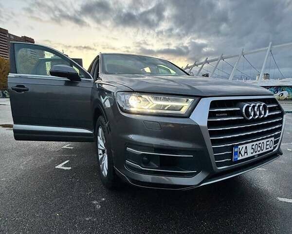 Серый Ауди Ку 7, объемом двигателя 3 л и пробегом 45 тыс. км за 37400 $, фото 7 на Automoto.ua