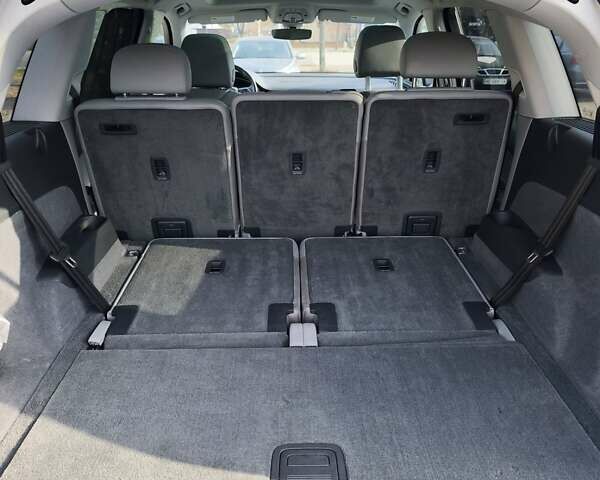 Серый Ауди Ку 7, объемом двигателя 3 л и пробегом 76 тыс. км за 33900 $, фото 19 на Automoto.ua