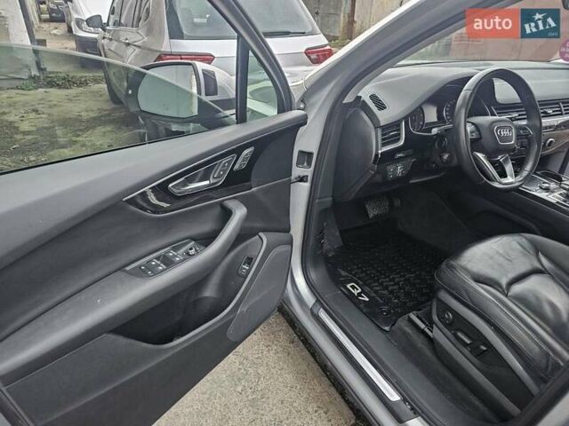 Серый Ауди Ку 7, объемом двигателя 3 л и пробегом 205 тыс. км за 18100 $, фото 33 на Automoto.ua