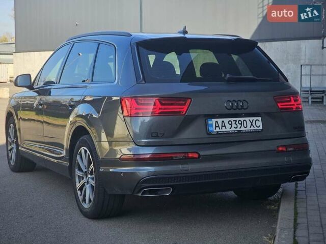 Серый Ауди Ку 7, объемом двигателя 2.97 л и пробегом 109 тыс. км за 53000 $, фото 3 на Automoto.ua