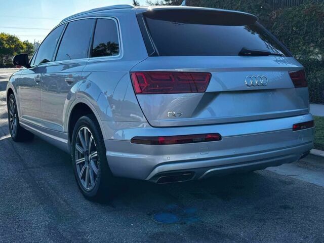 Ауді Ку 7 2019 у Житомирі на Automoto.ua Сірий Ауді Ку 7, об'ємом двигуна 3 л та пробігом 35 тис. км за 21500 $, фото 5 на Automoto.ua