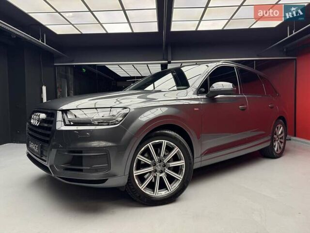 Ауди Ку 7 2019 в Киеве на Automoto.ua Серый Ауди Ку 7, объемом двигателя 3 л и пробегом 100 тыс. км за 48500 $, фото 4 на Automoto.ua
