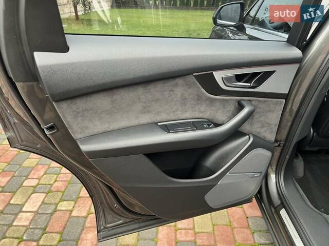 Серый Ауди Ку 7, объемом двигателя 2.97 л и пробегом 227 тыс. км за 44200 $, фото 40 на Automoto.ua