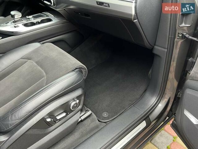 Серый Ауди Ку 7, объемом двигателя 2.97 л и пробегом 227 тыс. км за 44200 $, фото 28 на Automoto.ua