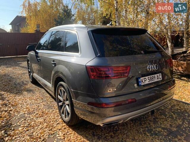 Сірий Ауді Ку 7, об'ємом двигуна 2 л та пробігом 125 тис. км за 33500 $, фото 4 на Automoto.ua