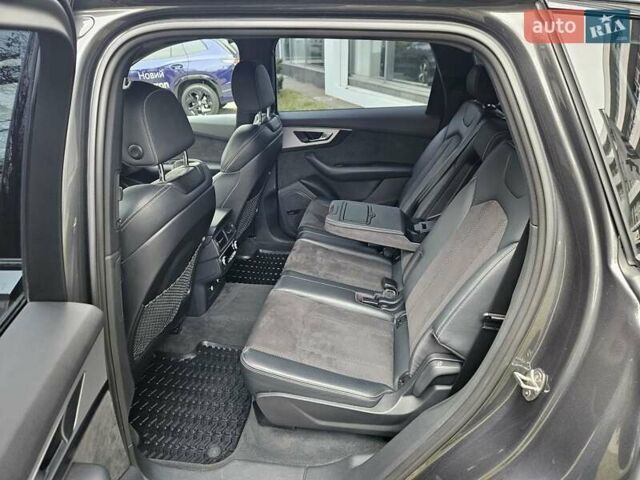 Сірий Ауді Ку 7, об'ємом двигуна 2.97 л та пробігом 71 тис. км за 52490 $, фото 28 на Automoto.ua