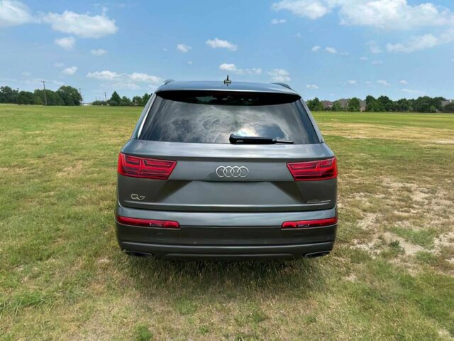 Сірий Ауді Ку 7, об'ємом двигуна 2 л та пробігом 48 тис. км за 16300 $, фото 5 на Automoto.ua