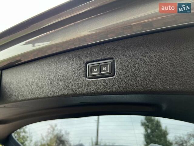 Серый Ауди Ку 7, объемом двигателя 2.97 л и пробегом 227 тыс. км за 44200 $, фото 49 на Automoto.ua