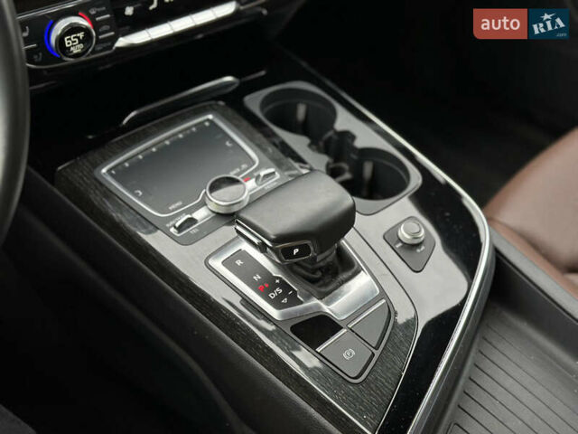 Ауди Ку 7 2019 в Луцке на Automoto.ua Серый Ауди Ку 7, объемом двигателя 3 л и пробегом 158 тыс. км за 23500 $, фото 19 на Automoto.ua