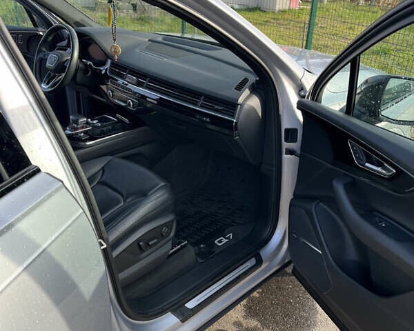 Серый Ауди Ку 7, объемом двигателя 3 л и пробегом 148 тыс. км за 37200 $, фото 32 на Automoto.ua