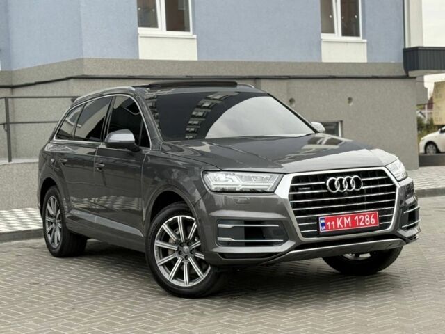 Серый Ауди Ку 7, объемом двигателя 2 л и пробегом 128 тыс. км за 27500 $, фото 1 на Automoto.ua