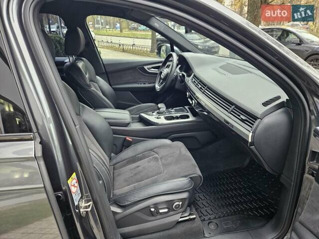 Сірий Ауді Ку 7, об'ємом двигуна 2.97 л та пробігом 71 тис. км за 52490 $, фото 39 на Automoto.ua