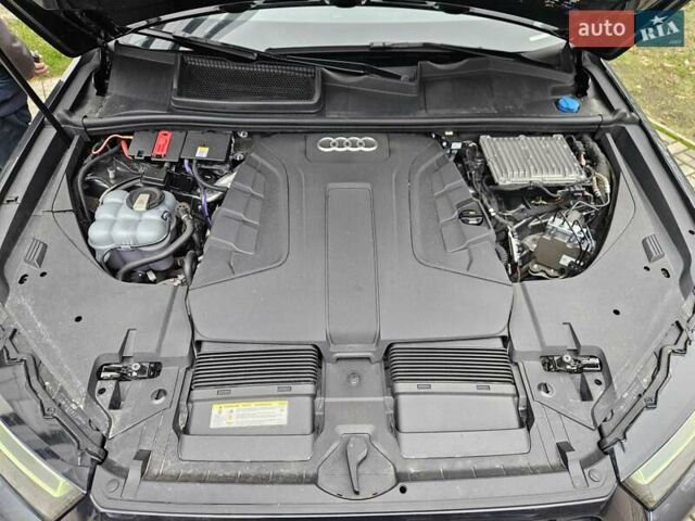 Сірий Ауді Ку 7, об'ємом двигуна 2.97 л та пробігом 71 тис. км за 52490 $, фото 53 на Automoto.ua