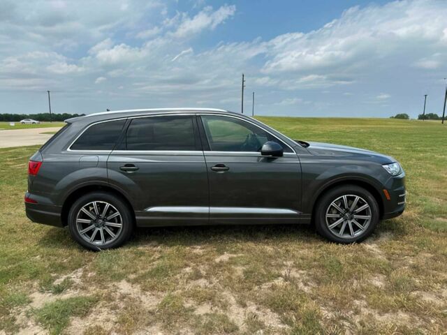 Сірий Ауді Ку 7, об'ємом двигуна 2 л та пробігом 48 тис. км за 16300 $, фото 7 на Automoto.ua