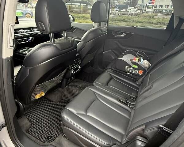 Серый Ауди Ку 7, объемом двигателя 3 л и пробегом 80 тыс. км за 47500 $, фото 5 на Automoto.ua