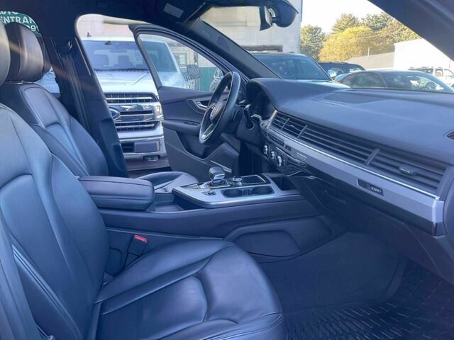 Серый Ауди Ку 7, объемом двигателя 2 л и пробегом 48 тыс. км за 15000 $, фото 10 на Automoto.ua