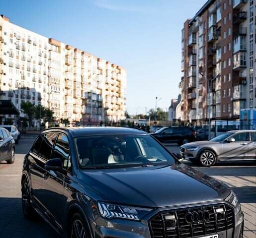 Серый Ауди Ку 7, объемом двигателя 2.97 л и пробегом 119 тыс. км за 55000 $, фото 2 на Automoto.ua