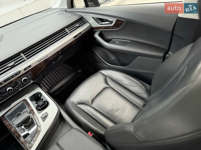 Ауді Ку 7 2019 у Белой Церкве на Automoto.ua Сірий Ауді Ку 7, об'ємом двигуна 2 л та пробігом 139 тис. км за 28999 $, фото 42 на Automoto.ua