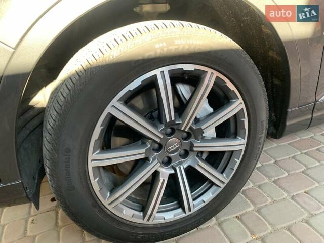 Сірий Ауді Ку 7, об'ємом двигуна 2 л та пробігом 125 тис. км за 33500 $, фото 19 на Automoto.ua