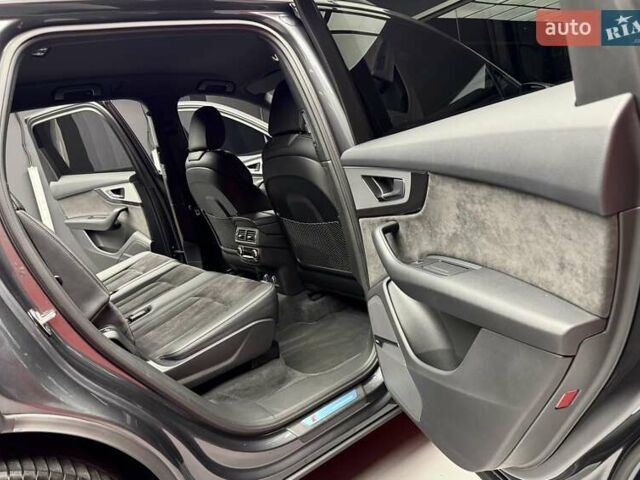 Ауди Ку 7 2019 в Киеве на Automoto.ua Серый Ауди Ку 7, объемом двигателя 3 л и пробегом 100 тыс. км за 48500 $, фото 43 на Automoto.ua