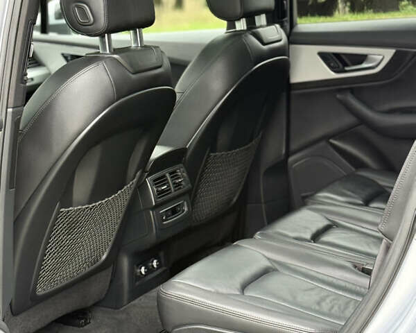 Серый Ауди Ку 7, объемом двигателя 2 л и пробегом 136 тыс. км за 25900 $, фото 86 на Automoto.ua