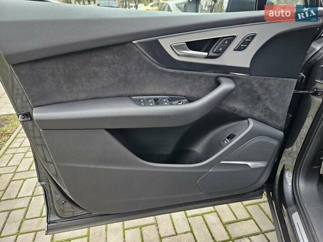 Сірий Ауді Ку 7, об'ємом двигуна 2.97 л та пробігом 71 тис. км за 52490 $, фото 17 на Automoto.ua