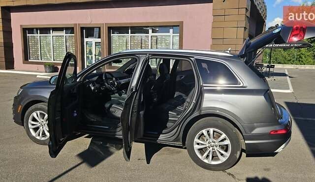 Серый Ауди Ку 7, объемом двигателя 1.98 л и пробегом 155 тыс. км за 28700 $, фото 7 на Automoto.ua