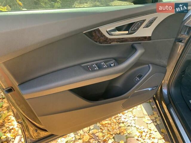 Сірий Ауді Ку 7, об'ємом двигуна 2 л та пробігом 125 тис. км за 33500 $, фото 7 на Automoto.ua