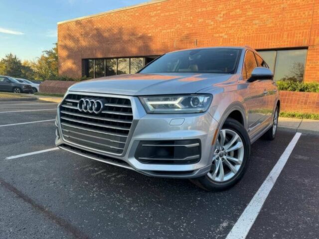 Серый Ауди Ку 7, объемом двигателя 3 л и пробегом 49 тыс. км за 9100 $, фото 2 на Automoto.ua