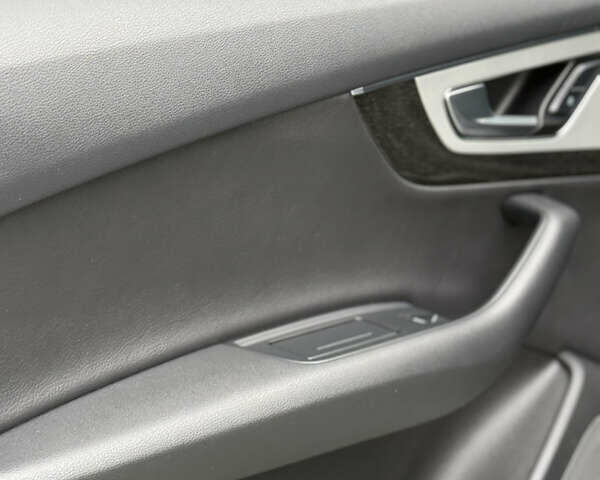 Серый Ауди Ку 7, объемом двигателя 2 л и пробегом 136 тыс. км за 25900 $, фото 85 на Automoto.ua